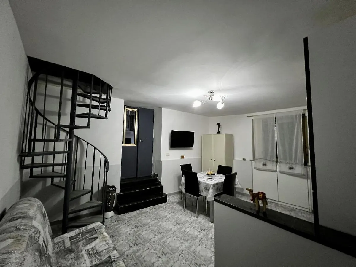 Centro Storico Family Flat Villa Naples Italy